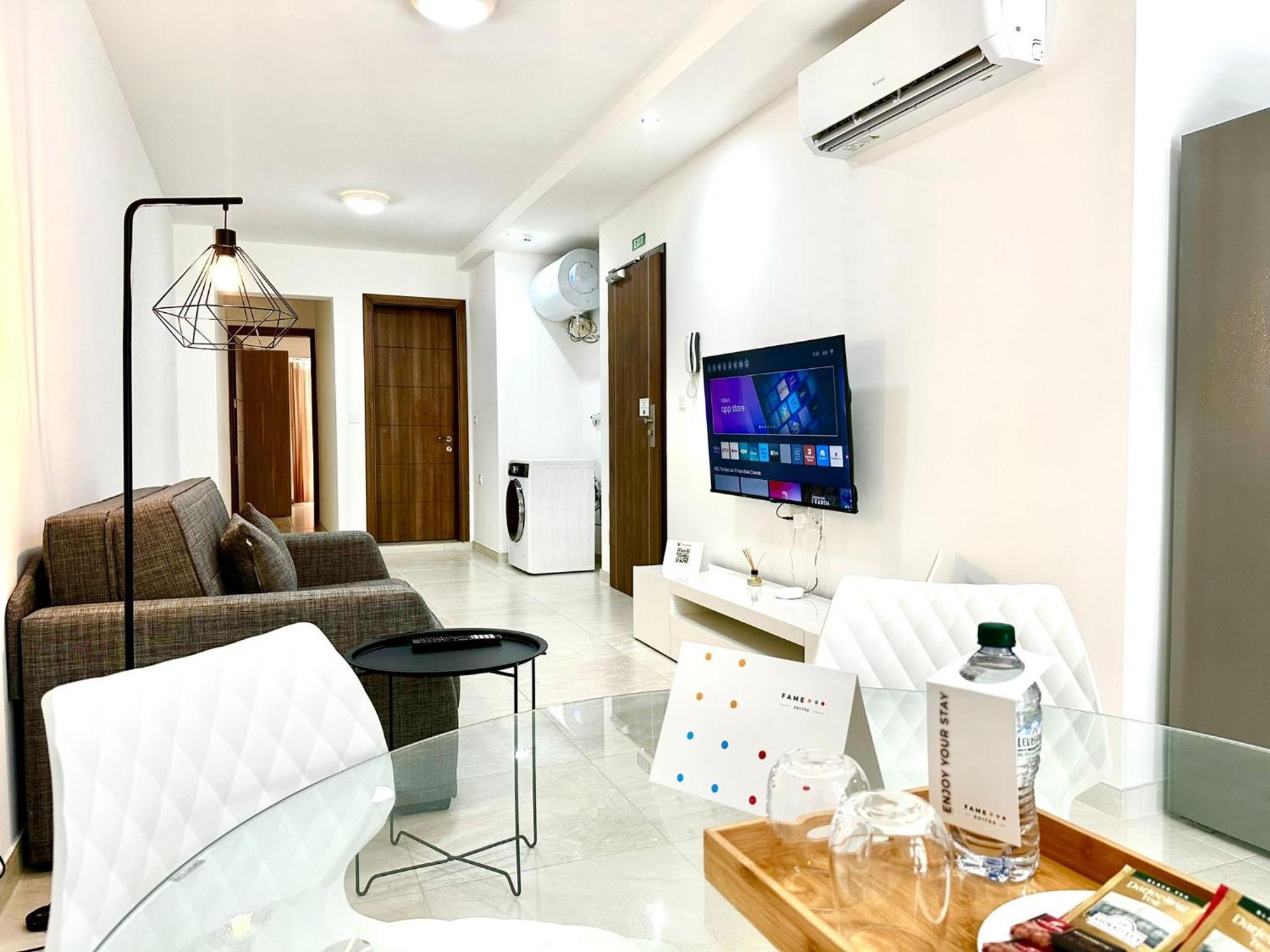 Modern Retreat In The Heart Of St Julians * San Ġiljan